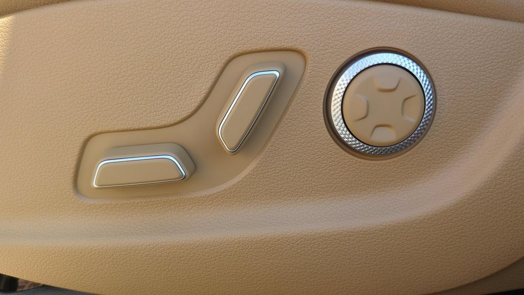 New 2027 Genesis G80 2.5T AWD/4WD image 15