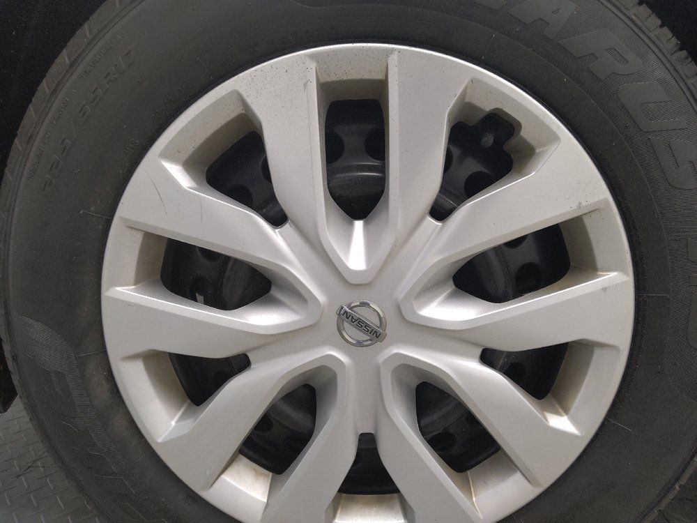 Used 2018 Nissan Rogue S AWD/4WD image 31