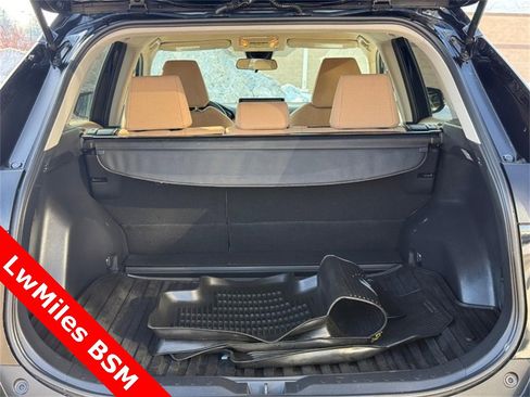 Used 2021 Toyota RAV4 LE image 9