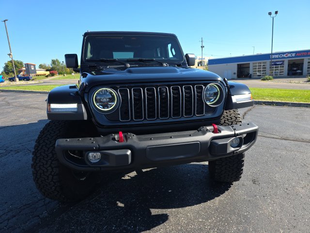 Used 2026 Jeep Wrangler Unlimited Rubicon AWD/4WD image 9