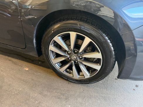 Used 2017 Nissan Altima 2.5 SV FWD image 29