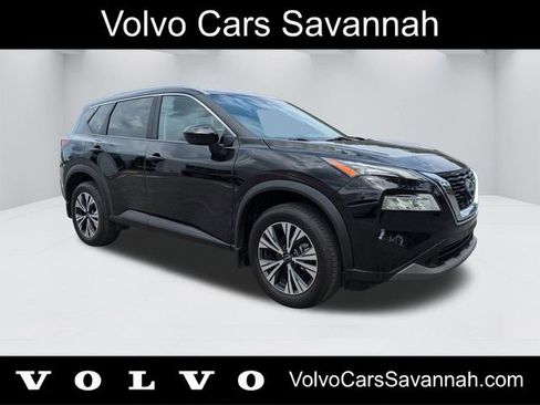 Used 2023 Nissan Rogue SV w/ SV Premium B Package FWD image 1