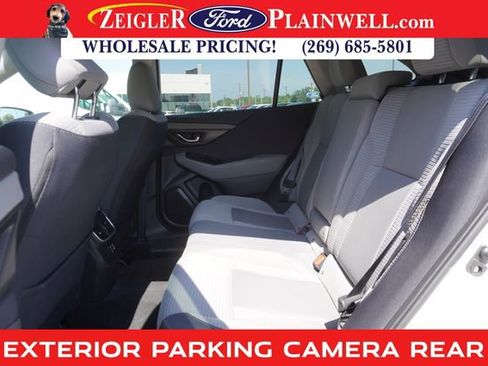 Used 2023 Subaru Outback Premium image 12