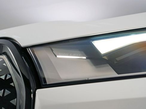 Used 2022 BMW iX xDrive50 w/ Sport Package image 63