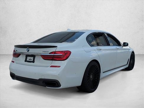 Used 2017 BMW 750i xDrive AWD/4WD image 5