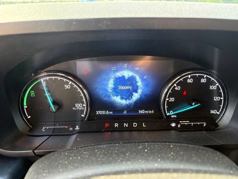 Used 2024 Ford Maverick Lariat FWD image 25