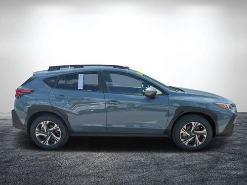 Used 2024 Subaru Crosstrek 2.0i Premium AWD/4WD image 2