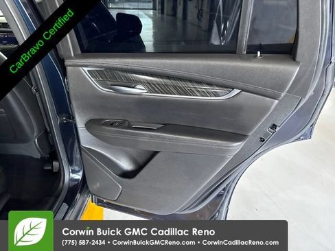 Used 2021 Cadillac XT6 Premium Luxury AWD/4WD image 33