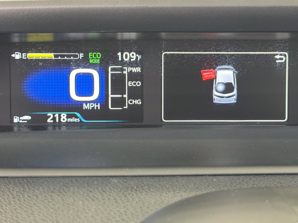 Certified 2020 Toyota Prius Prime Limited FWD image 26