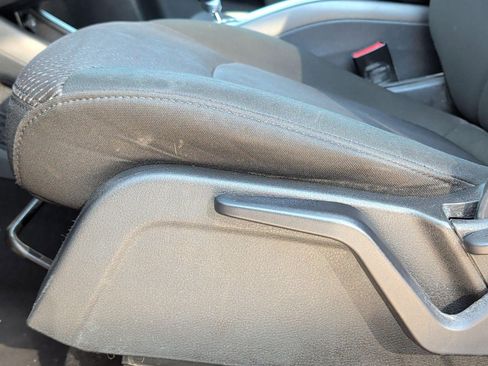 Used 2020 Dodge Journey SE FWD image 10