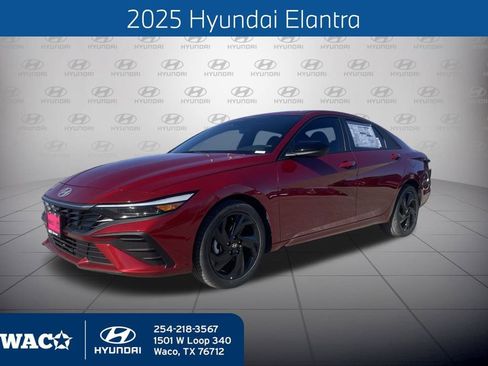 Used 2025 Hyundai Elantra Sport image 1