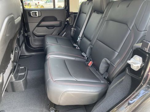 New 2025 Jeep Wrangler Rubicon image 23