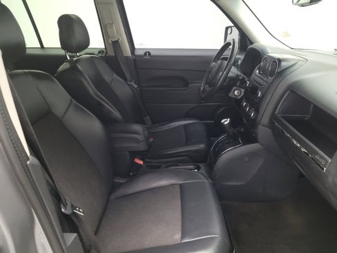 Used 2016 Jeep Patriot Sport FWD image 21