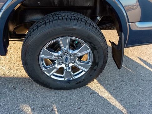 Used 2016 Ford F150 Lariat w/ Equipment Group 502A Luxury image 11