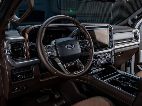 Used 2025 Ford F250 King Ranch AWD/4WD image 17