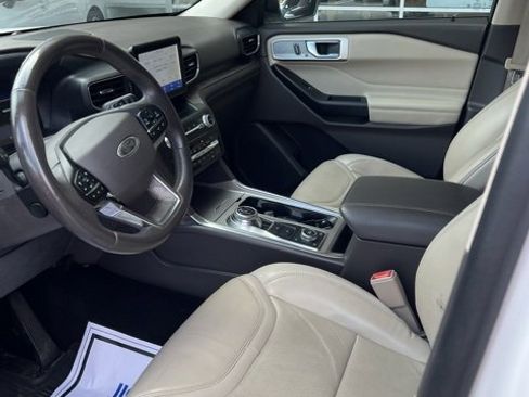 Used 2020 Ford Explorer Platinum image 10