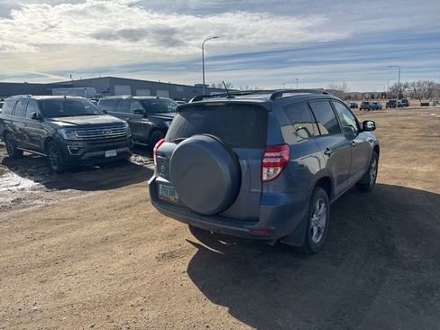 Used 2011 Toyota RAV4 4WD w/ Upgrade Value Pkg image 7