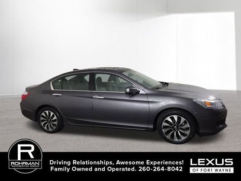 Used 2015 Honda Accord Touring image 5