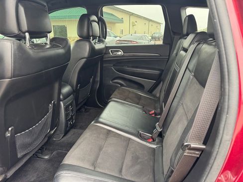 Used 2022 Jeep Grand Cherokee Laredo X AWD/4WD image 13