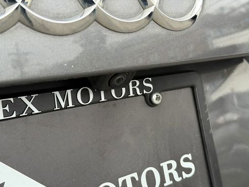 Used 2018 Audi Q7 3.0T Prestige w/ Prestige Package image 9