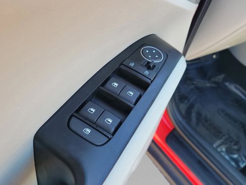 Used 2023 Kia Soul LX image 24