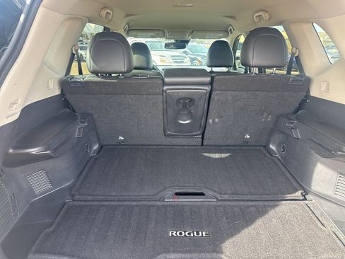 Used 2020 Nissan Rogue SL image 18
