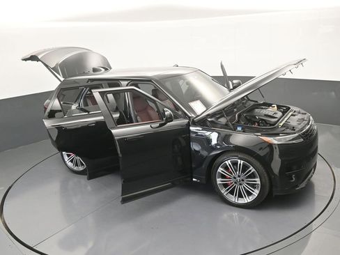 Used 2025 Land Rover Range Rover Sport Dynamic SE AWD/4WD image 69