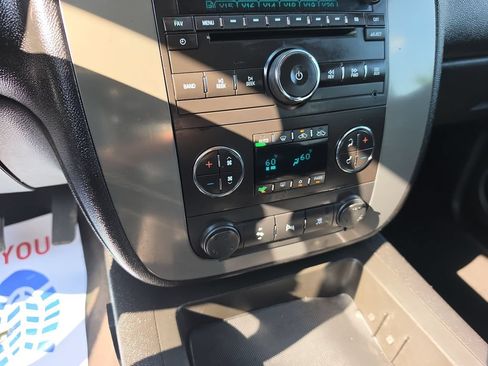 Used 2010 GMC Sierra 2500 SLT w/ SLT Convenience Package AWD/4WD image 17