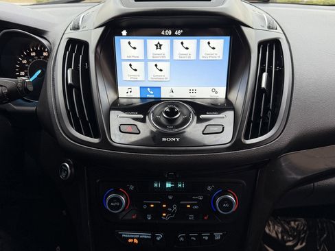 Used 2018 Ford Escape Titanium image 25