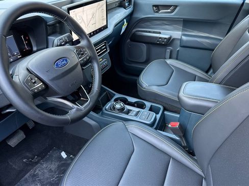 New 2025 Ford Maverick Lobo image 8