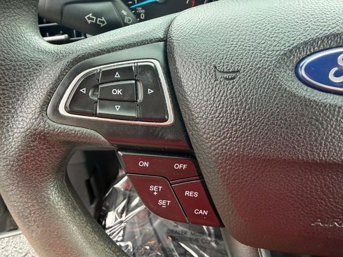 Used 2019 Ford Escape SE FWD image 26