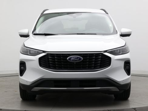Used 2023 Ford Escape SE w/ PHEV Premium Package FWD image 2