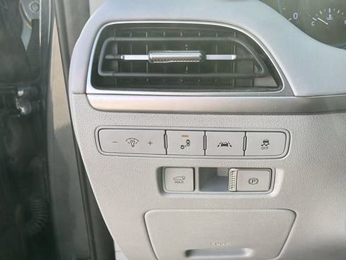 Used 2022 Hyundai Palisade SEL w/ 8P Bench Seat Package FWD image 8