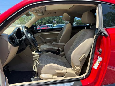 Used 2013 Volkswagen Beetle 2.0T FWD image 24
