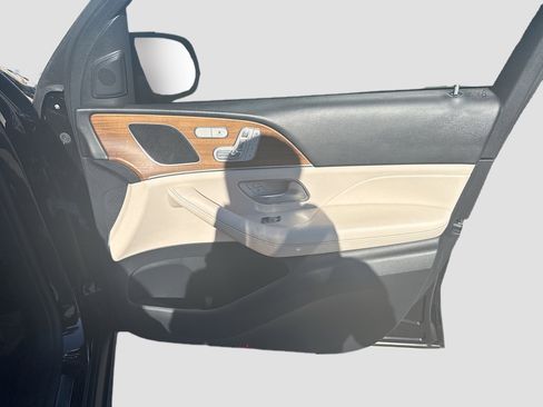 Used 2021 Mercedes-Benz GLE 350 w/ 3rd Row Seat Package image 35