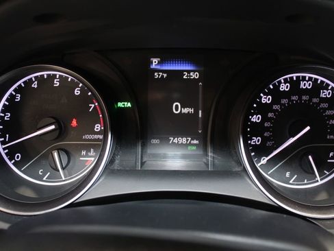 Used 2023 Toyota Camry SE image 29