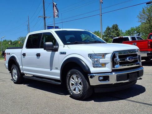 Used 2017 Ford F150 XLT w/ Trailer Tow Package AWD/4WD image 3