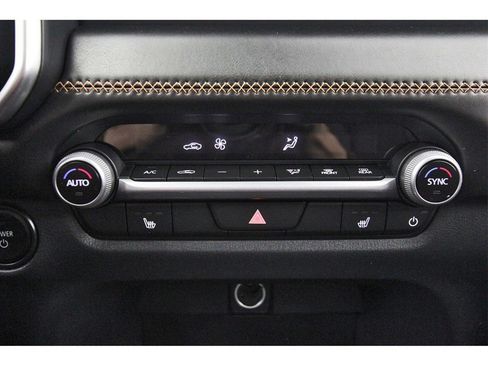 Certified 2025 MAZDA CX-50 AWD 2.5 Hybrid w/ Premium Pkg image 25