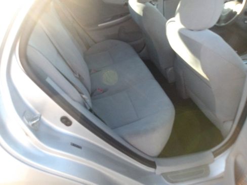 Used 2010 Toyota Corolla image 8