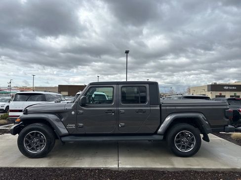 Used 2022 Jeep Gladiator Overland w/ Popular Equipment Package image 7