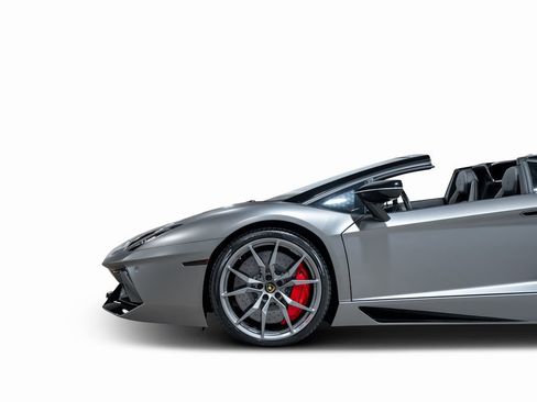 Used 2017 Lamborghini Aventador LP 700-4 image 31