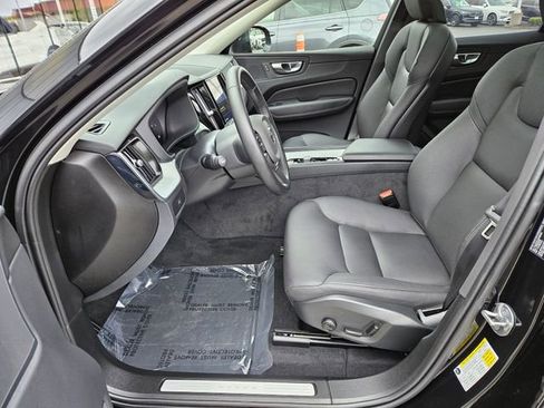 Certified 2025 Volvo XC60 B5 Plus AWD/4WD image 13