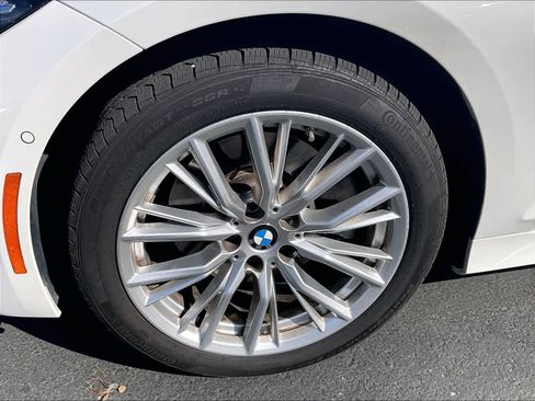 Used 2024 BMW 330i xDrive Sedan w/ Premium Package image 12