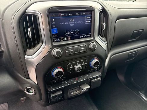 Used 2023 Chevrolet Silverado 3500 LTZ w/ Gooseneck/5TH Wheel Package AWD/4WD image 18