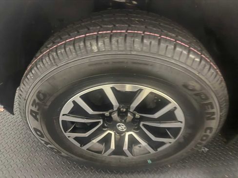 Used 2023 Toyota Tacoma TRD Sport image 8