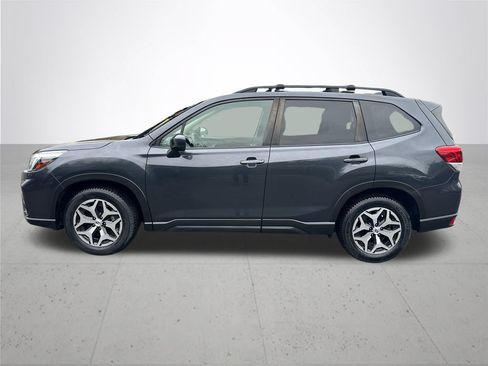 Used 2019 Subaru Forester Premium w/ All-Weather Package AWD/4WD image 10