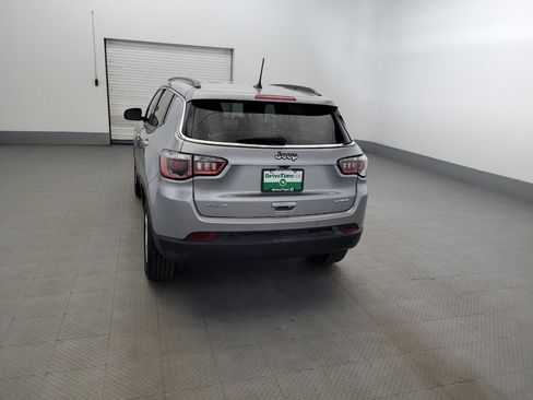 Used 2017 Jeep Compass Latitude w/ Popular Equipment Group AWD/4WD image 6