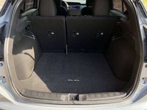 Used 2023 Nissan Kicks SV image 30