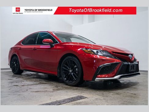 Used 2024 Toyota Camry XSE image 1