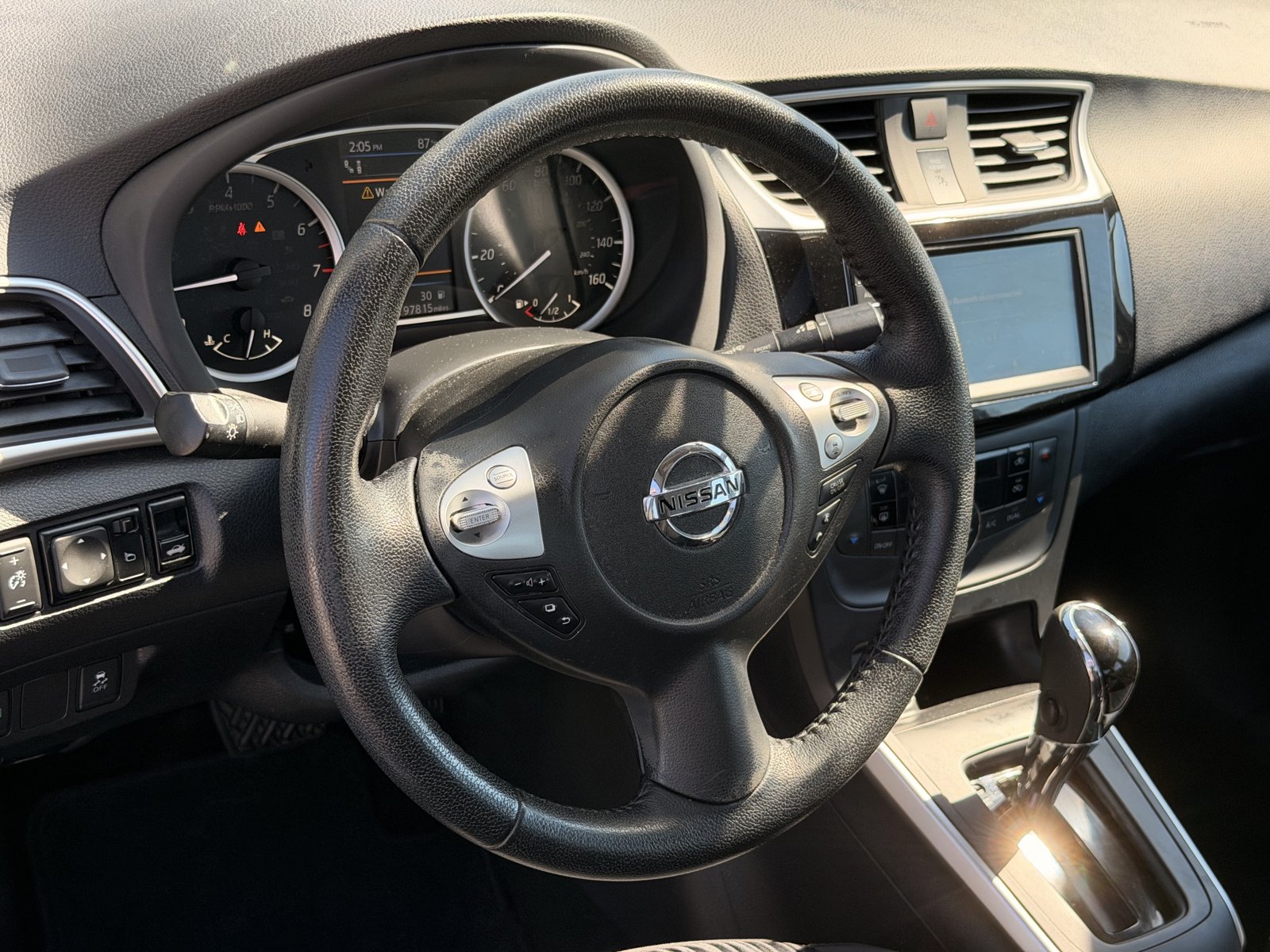 Used 2019 Nissan Sentra SV w/ Special Edition Package FWD image 17